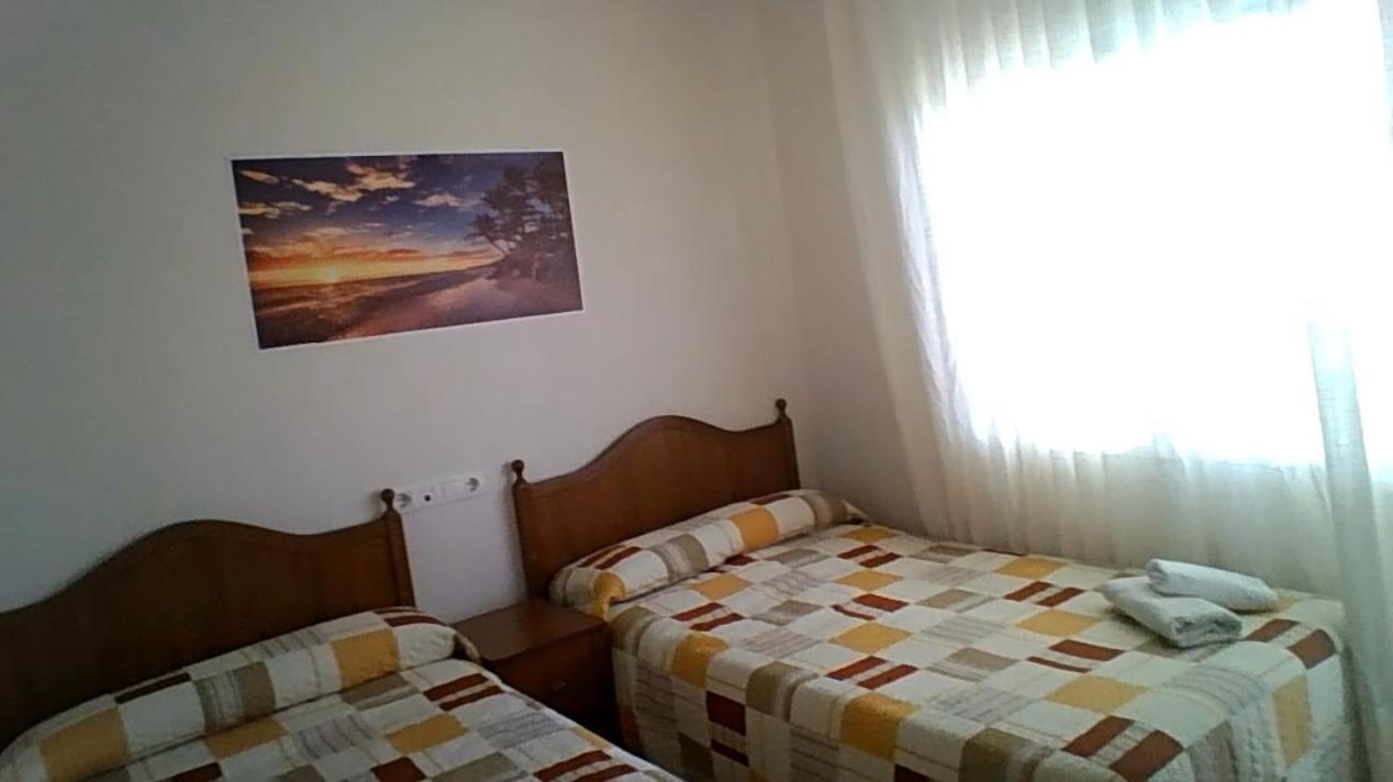 Hostal Restaurante Galicia Villardefrades Exterior photo